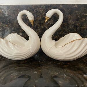 Lenox swans (pair)